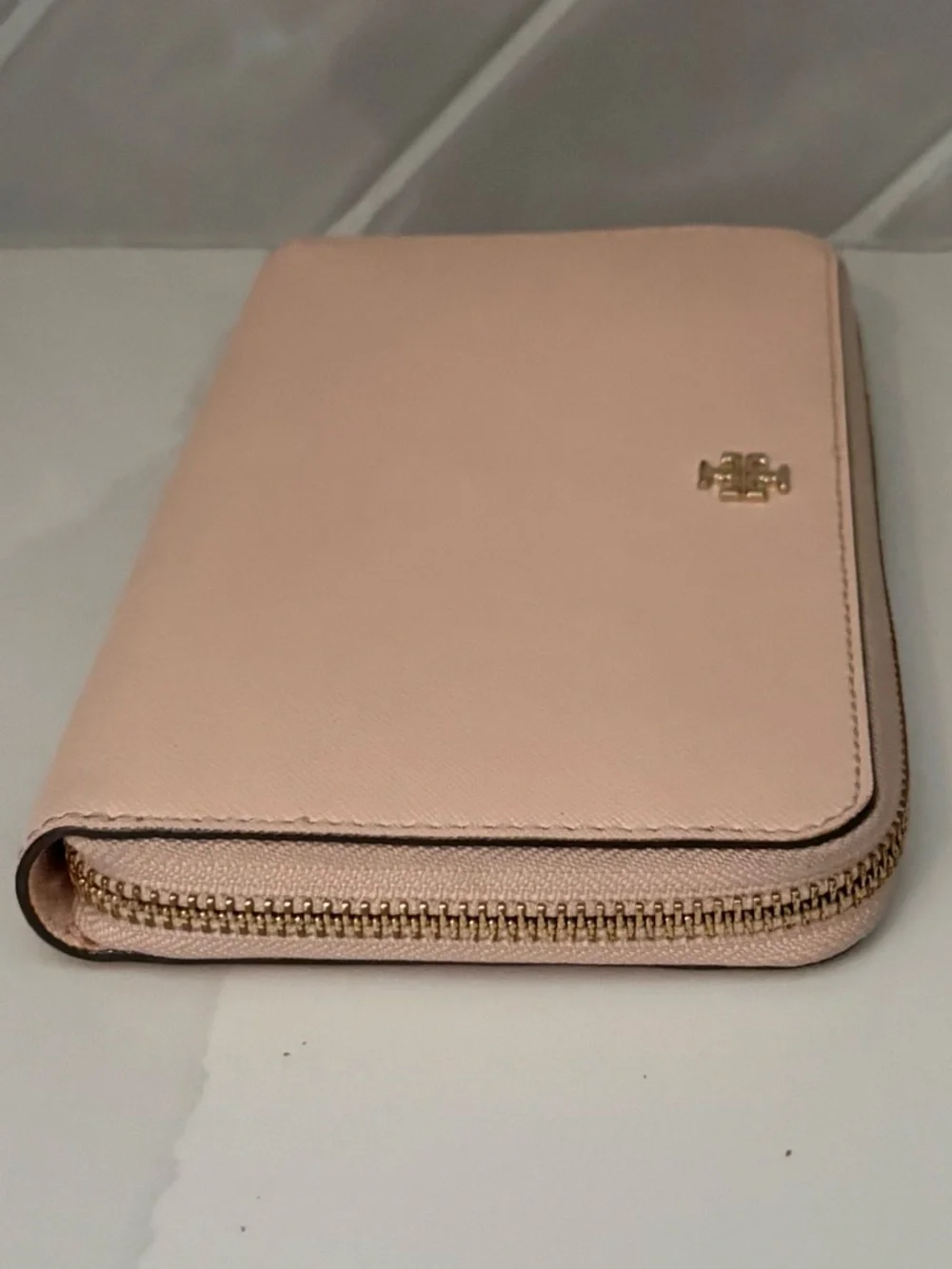 TORY BURCH Saffiano Leather Continental Wallet - Picture 5 of 10